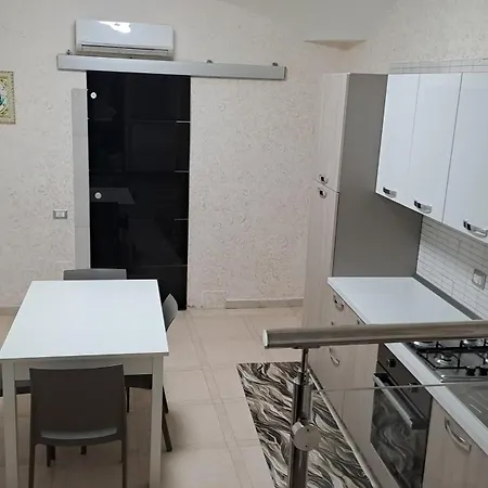 Anny House * Nápoly